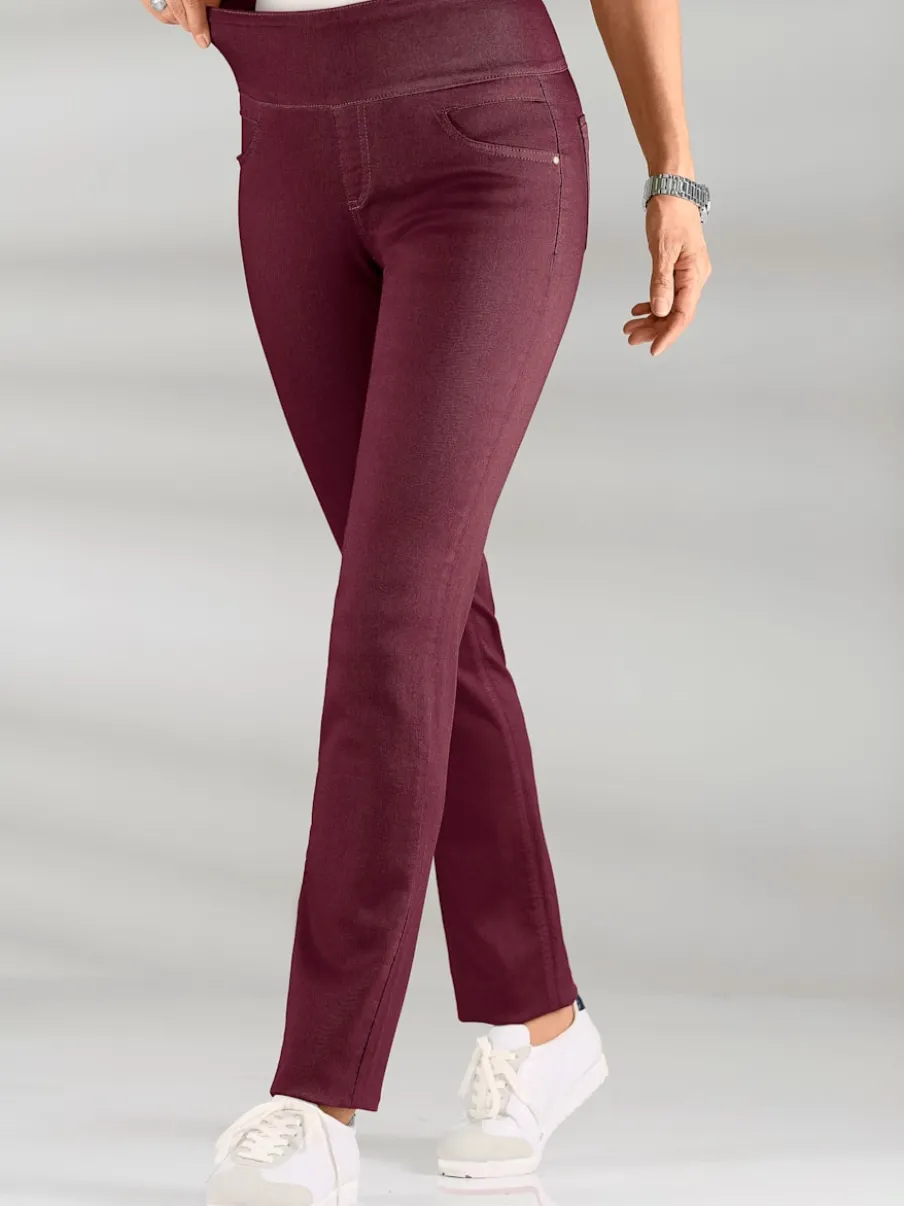 Pantalons confortables avec ceinture élastique et poches.