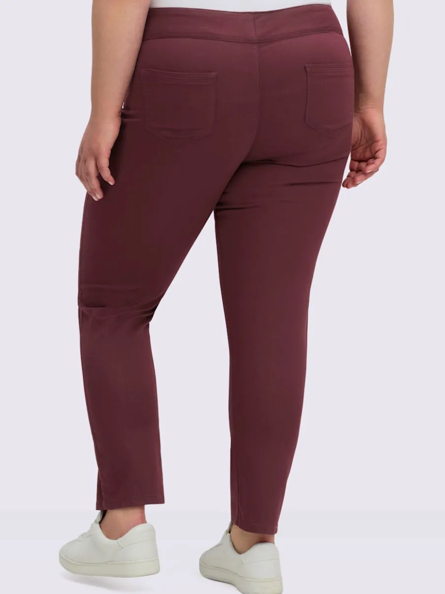 Pantalons confortables avec ceinture élastique et poches.