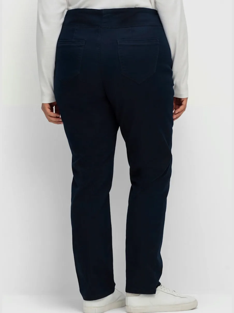 Pantalons confortables avec ceinture élastique et poches.
