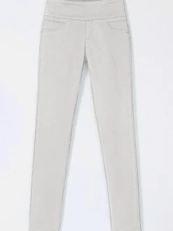 Pantalons confortables avec ceinture élastique et poches.