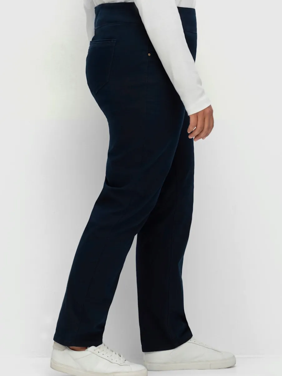Pantalons confortables avec ceinture élastique et poches.