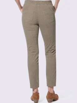Pantalons en velours côtelé avec poches latérales pratiques