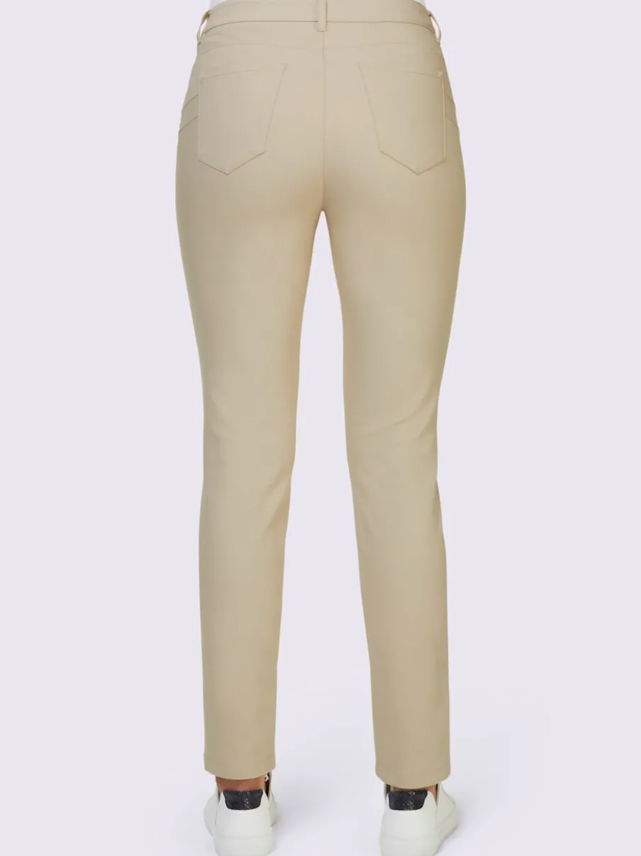 Pantalons extensibles avec coutures push-up et poches intégrées