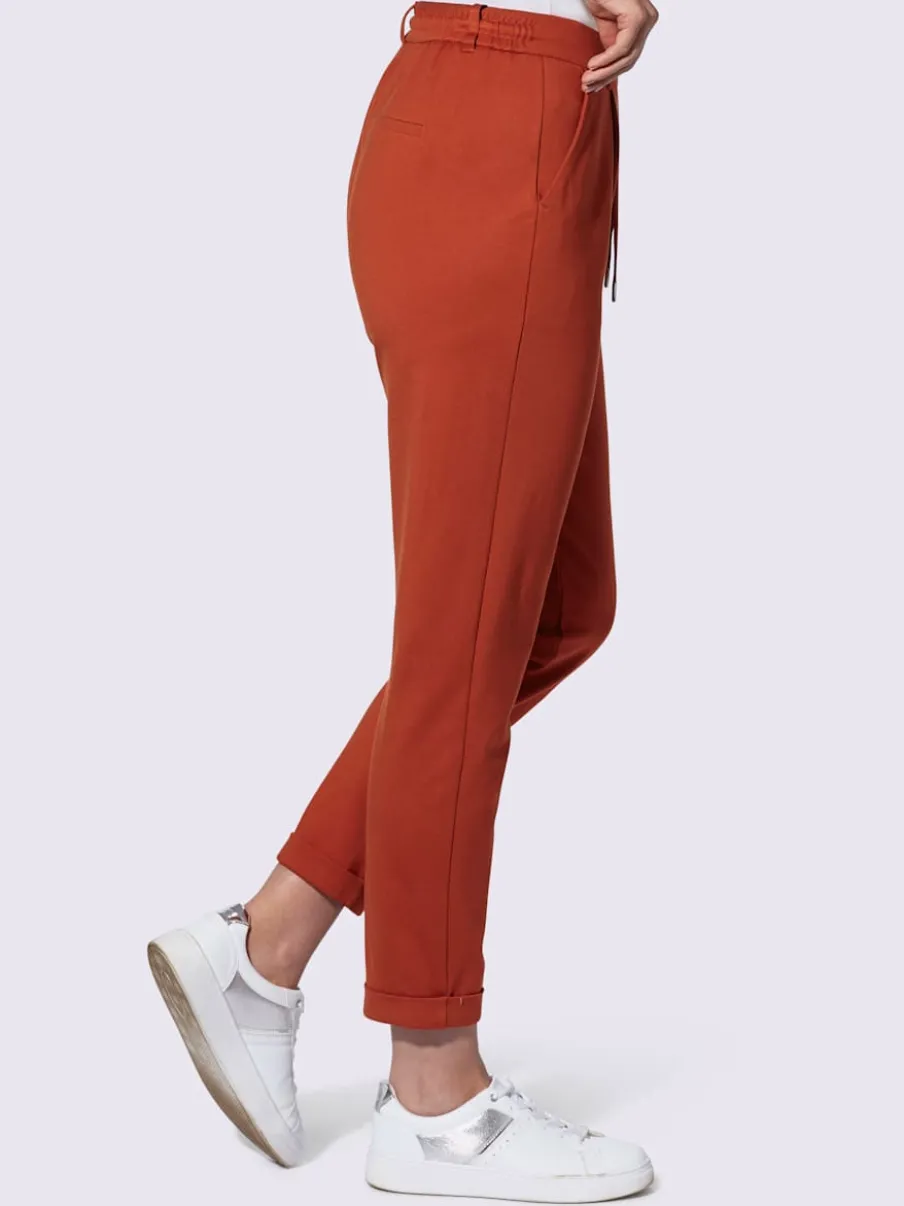 Pantalons jogpants en jersey avec poches et détails raffinés