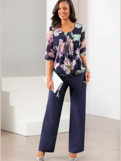 Pantalons larges au tombé fluide et pinces structurantes