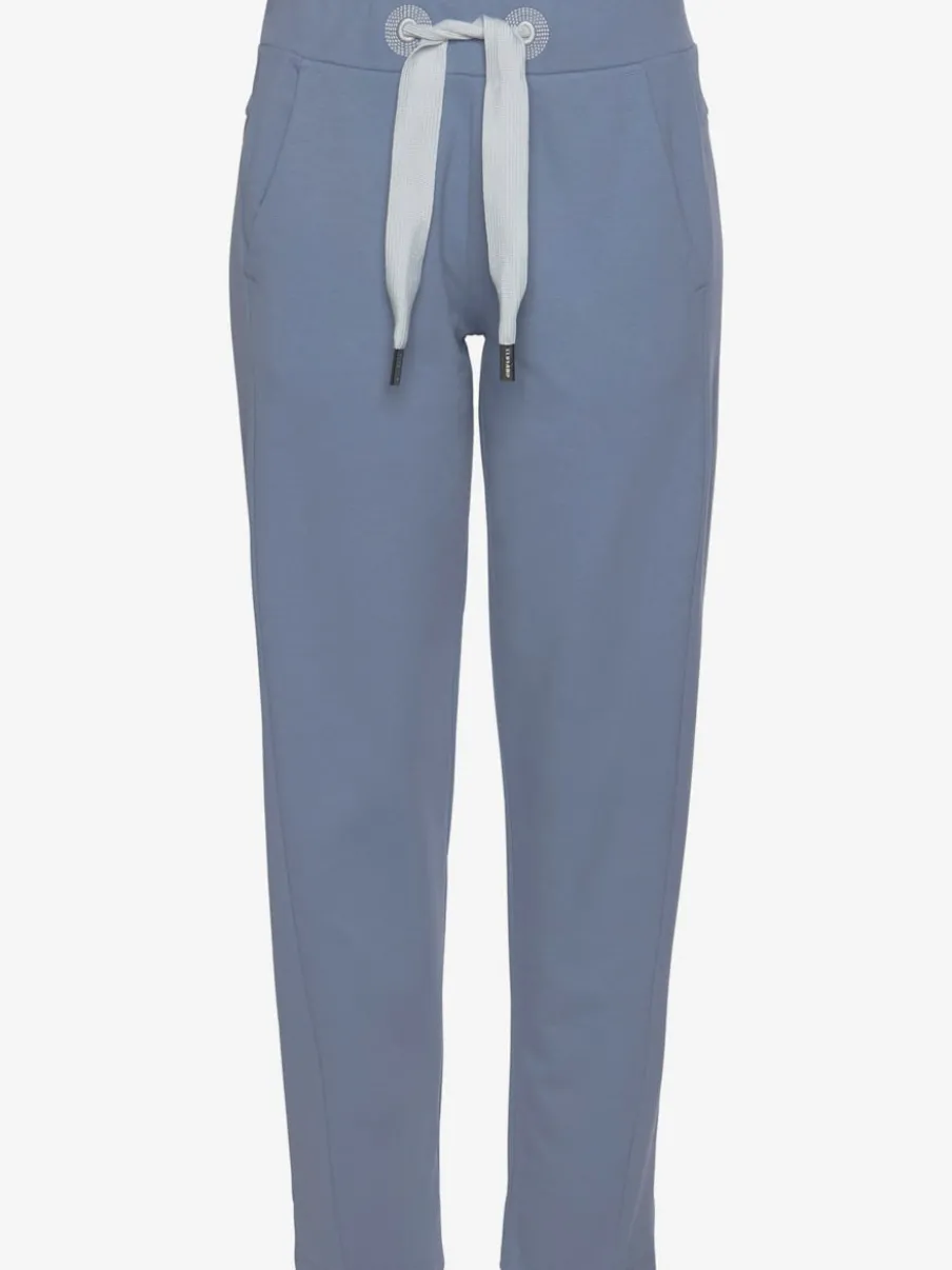 Pantalons molletonnés avec poches latérales et matière douce