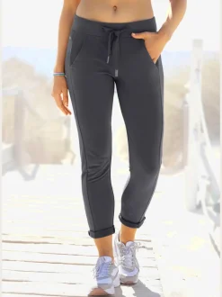 Pantalons molletonnés avec poches latérales et matière douce
