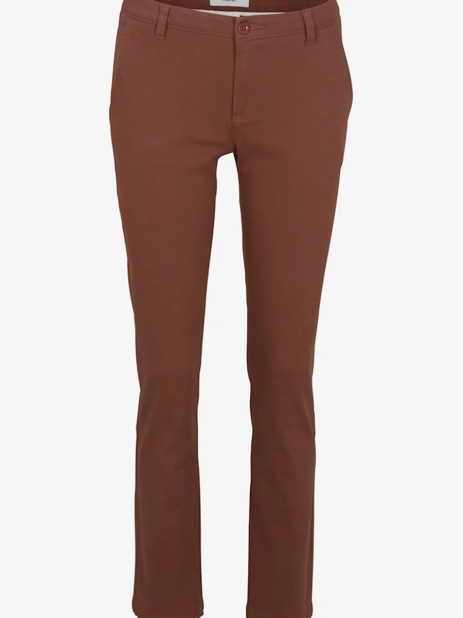 Pantalons skinny avec poches fendues et passants fermés
