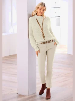 Pantalons skinny avec poches fendues et passants fermés