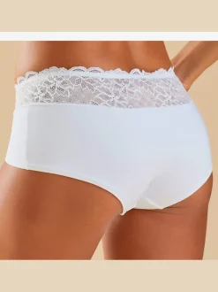 Panty féminin avec coupe enveloppante