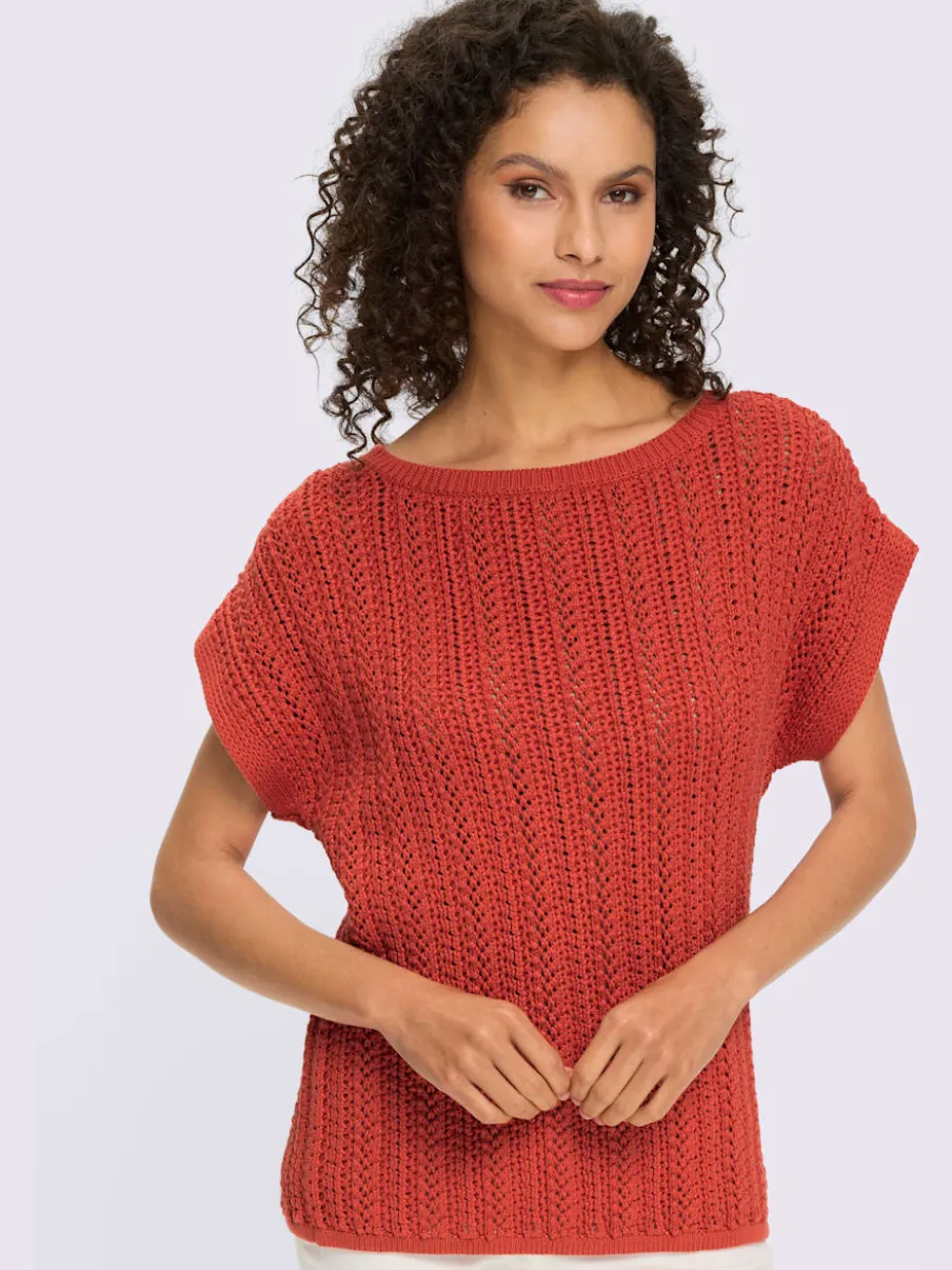 Pull ajouré coupe courte avec encolure en U et manches courtes