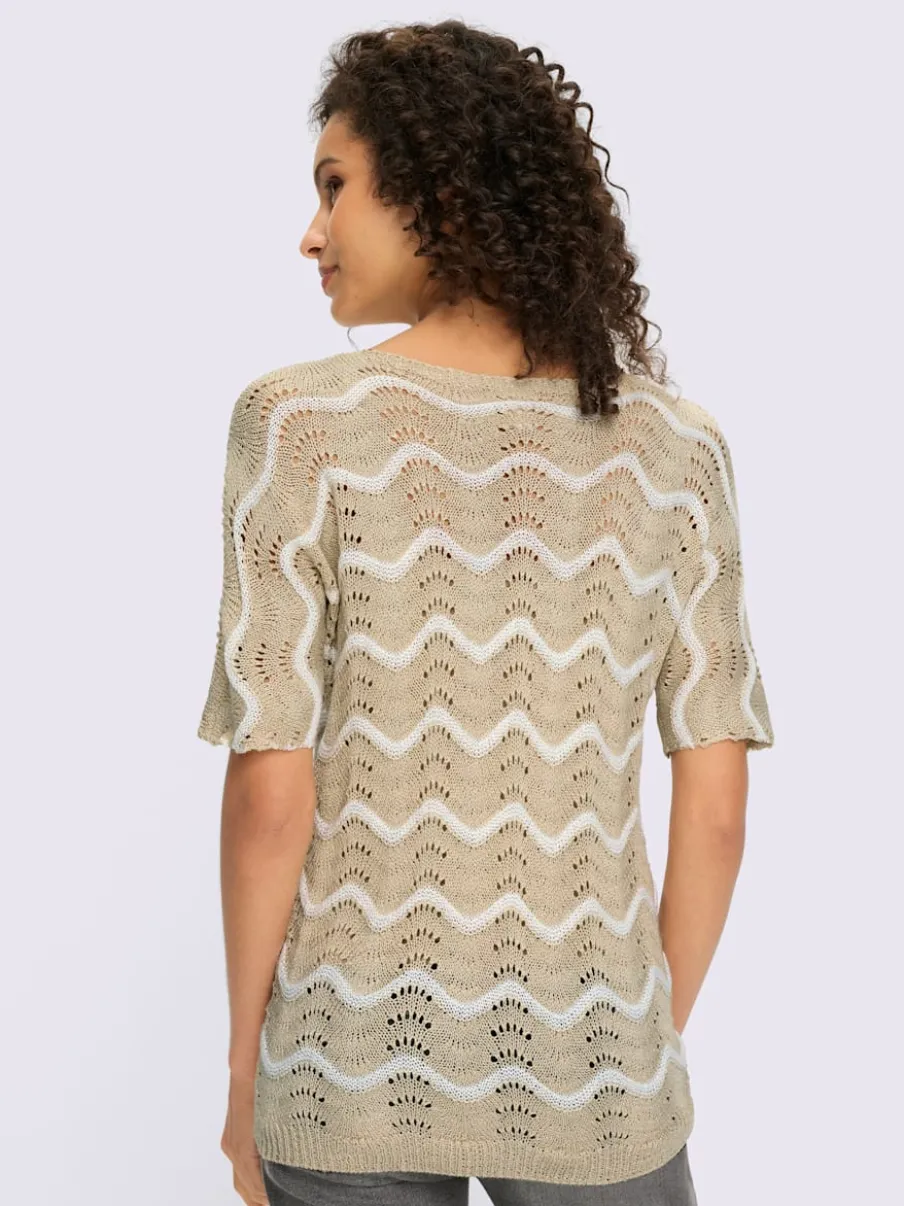Pull ajouré léger à col en V et manches courtes