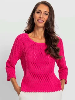 Pull ajouré léger à manches trois quart avec bords ondulés