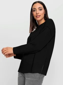 Pull ample encolure ronde avec mancherons et fentes latérales