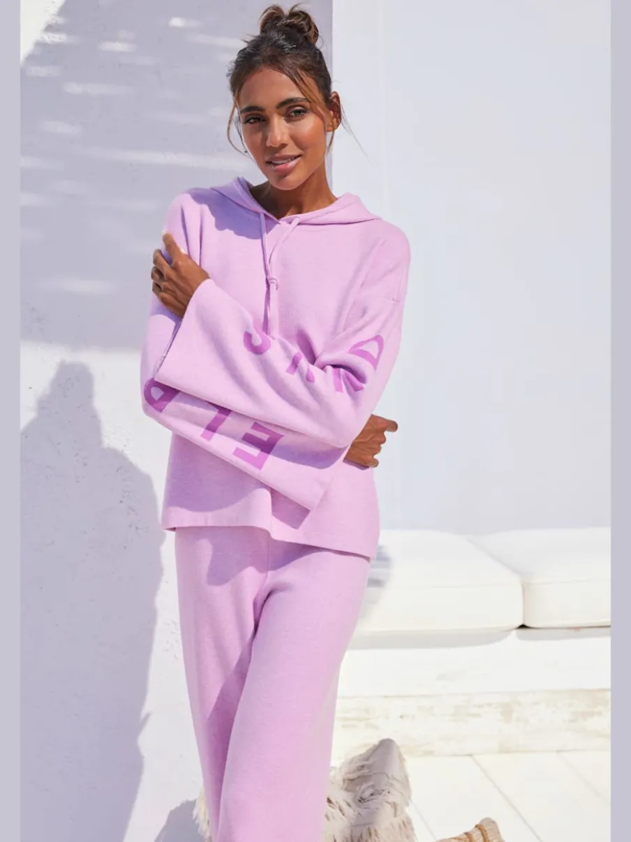 Pull à capuche doux avec logo pour touristes modernes