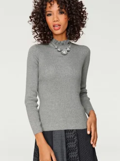 Pull à col montant avec manches longues et coupe ajustée