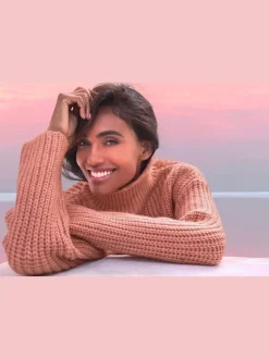 Pull à col montant avec manches longues en tricot chiné
