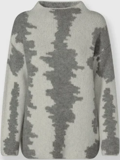 Pull à col montant motif jacquard tendance