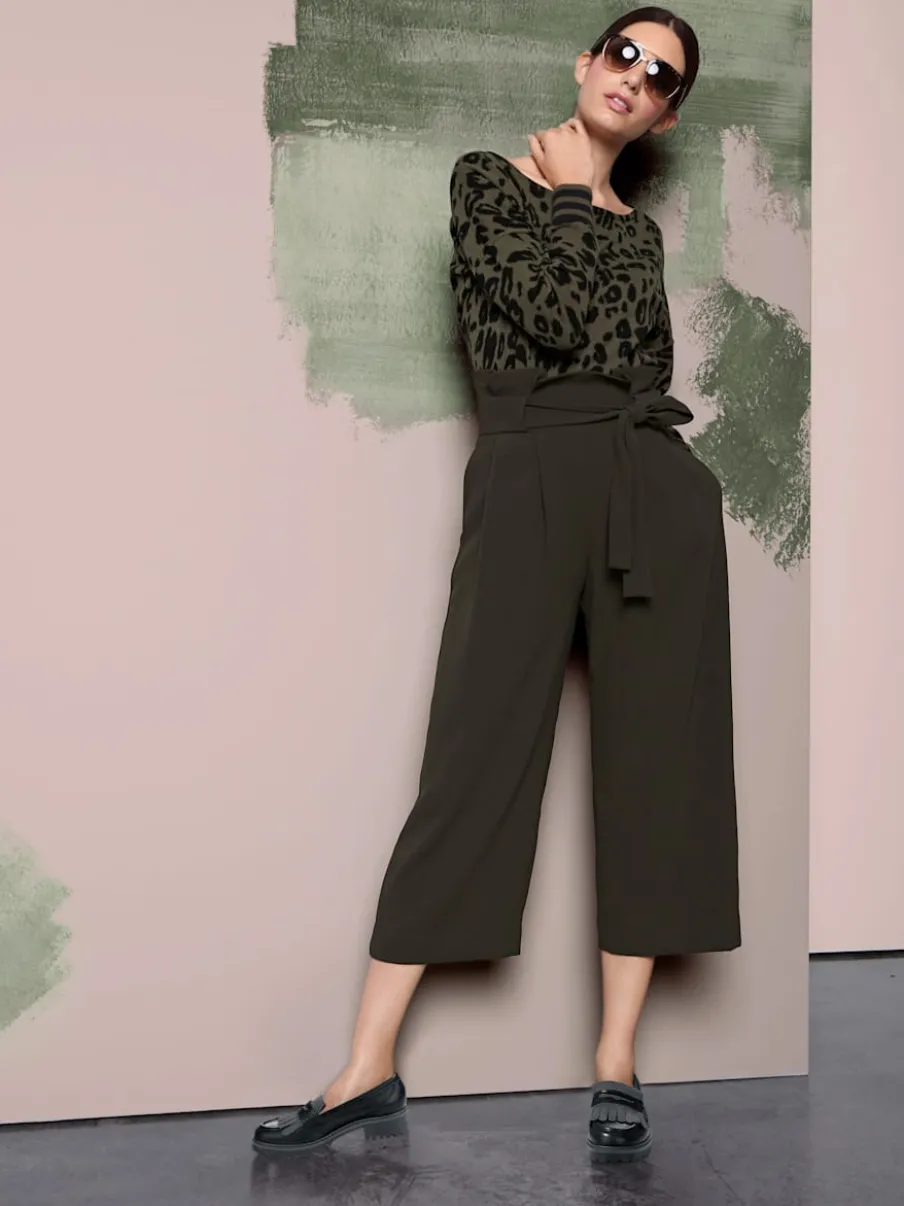 Pull col rond à motifs léopard coupe sportive