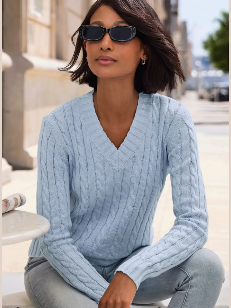 Pull à encolure en V avec motif en tricot torsadé et manches longues