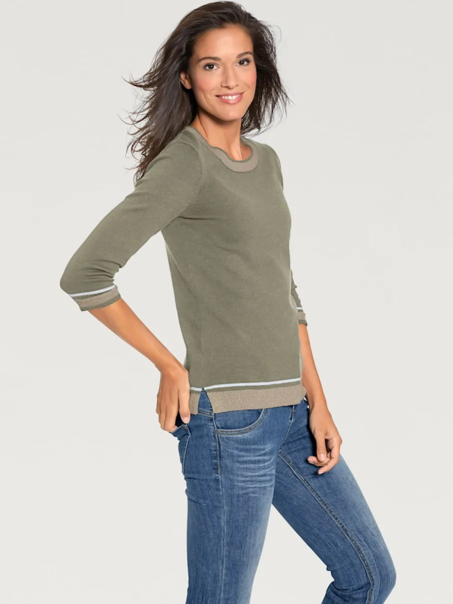 Pull à encolure ronde avec manches 3/4 en tricot doux et brillant