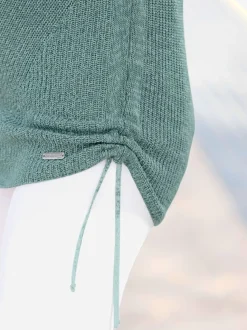 Pull encolure ronde avec motif tricoté et manches longues