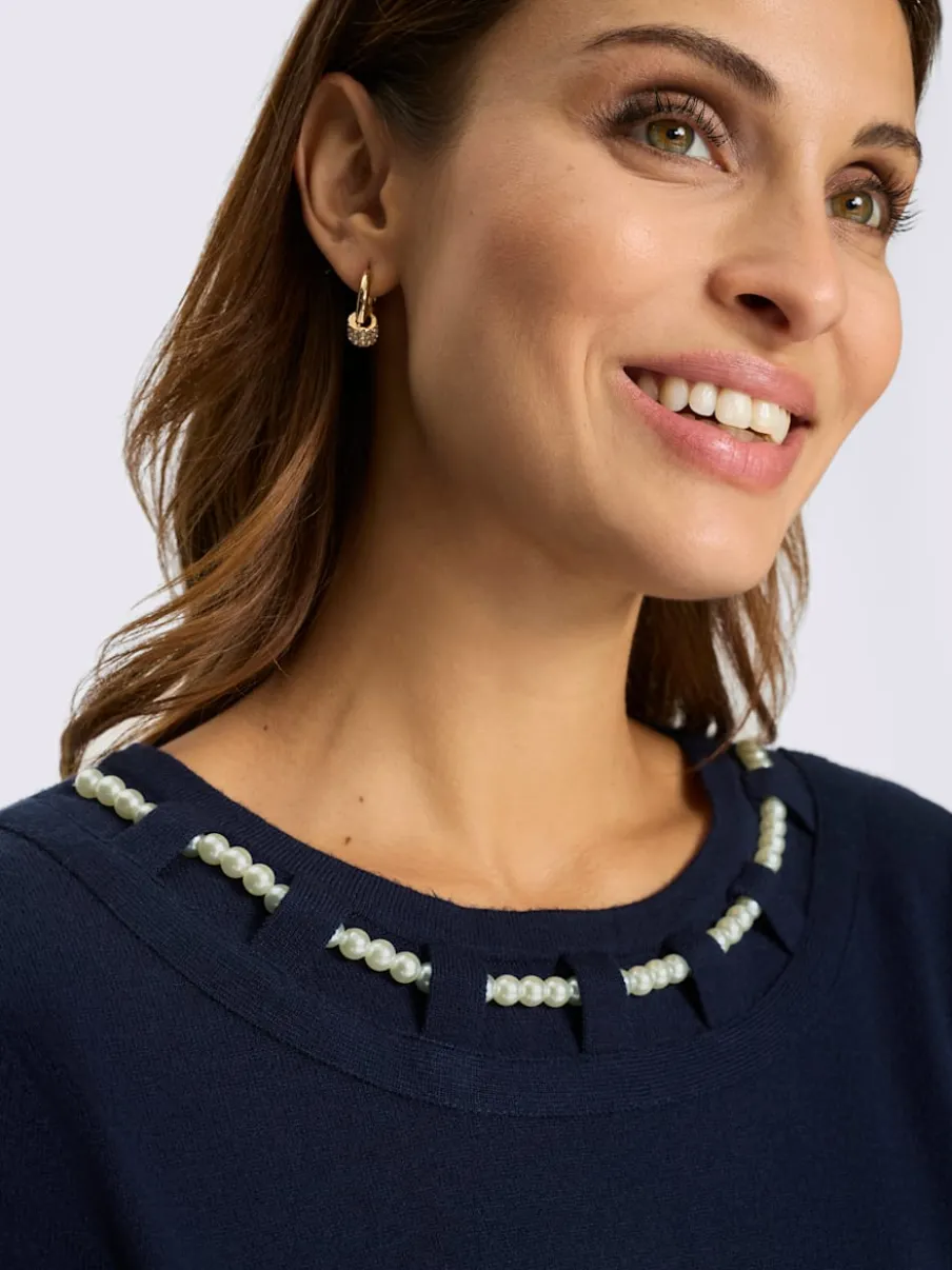 Pull à encolure ronde avec perles et manches trois quarts