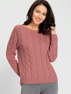 Pull en maille torsadée avec encolure en U côtelée