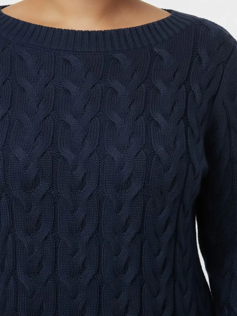 Pull en maille torsadée avec encolure en U côtelée