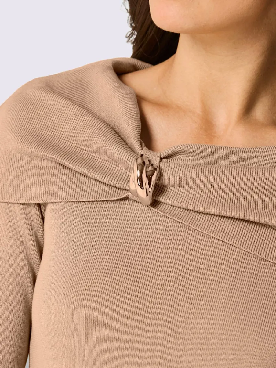 Pull en mélange de soie à encolure Carmen et manches 3/4