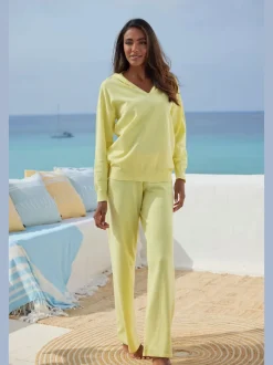 Pull en tricot à capuche avec encolure en V doux