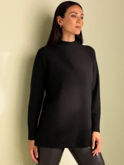 Pull en tricot col montant avec fentes latérales sophistiquées