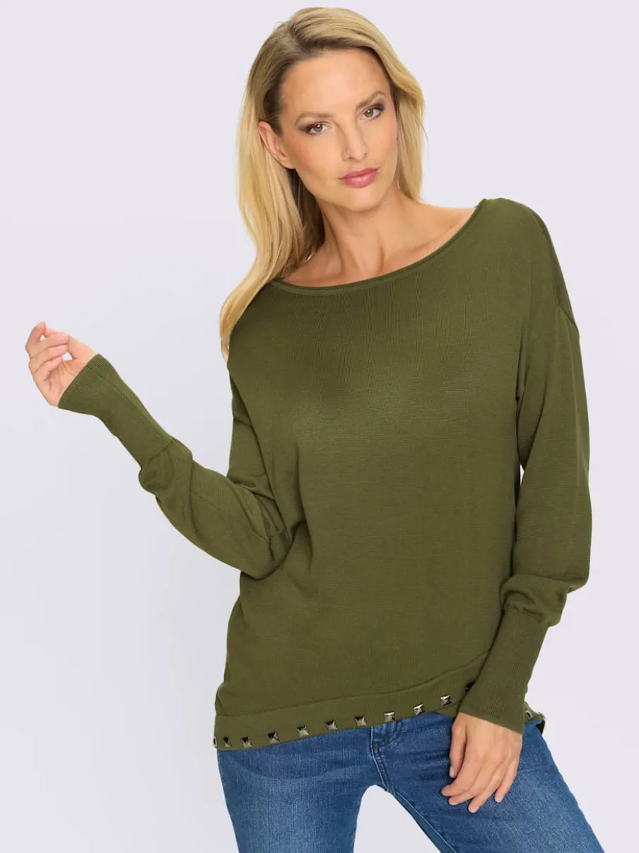 Pull en tricot à col rond asymétrique et rivets décoratifs