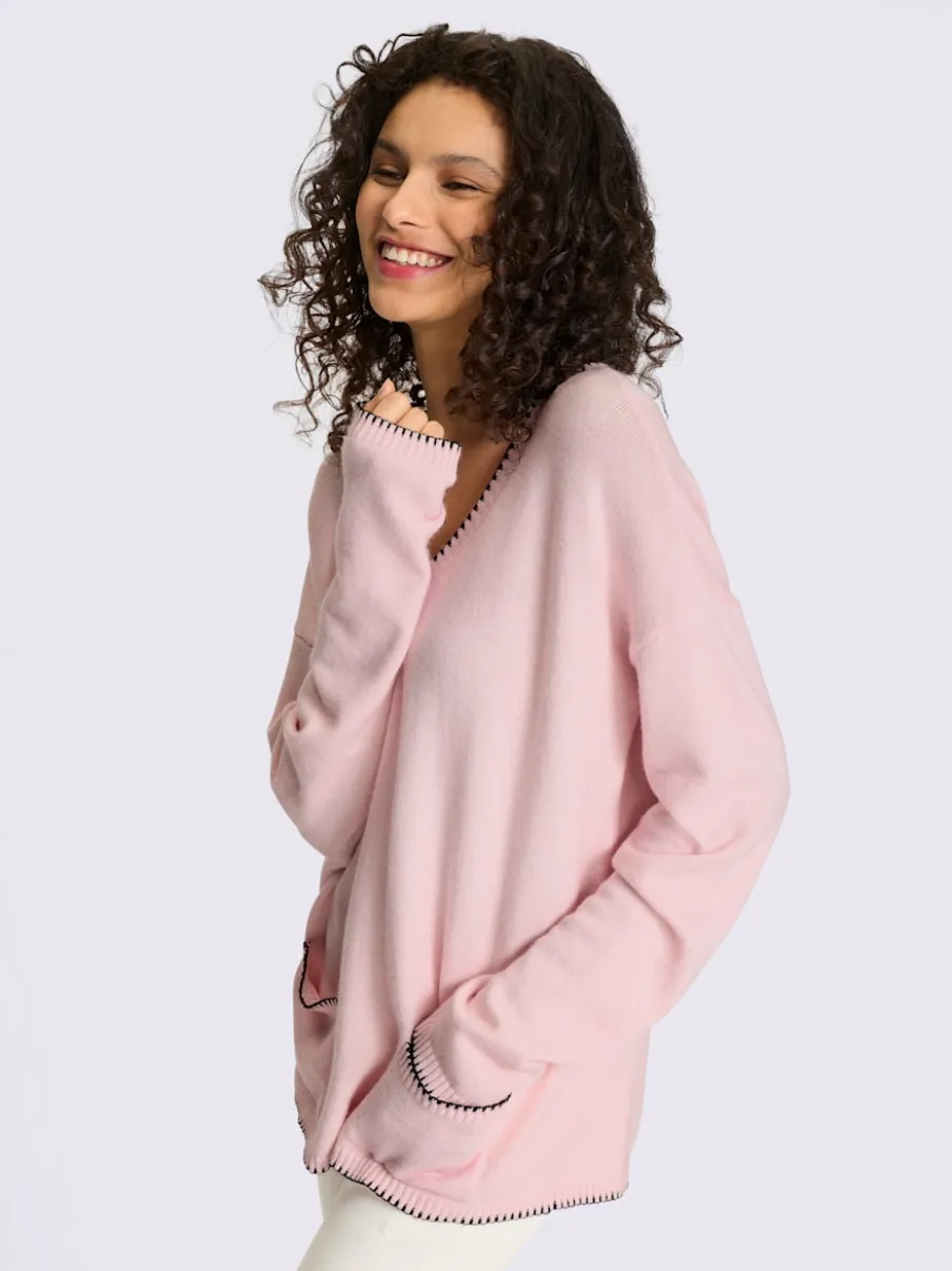 Pull en tricot doux à encolure en V et poches