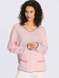 Pull en tricot doux à encolure en V et poches