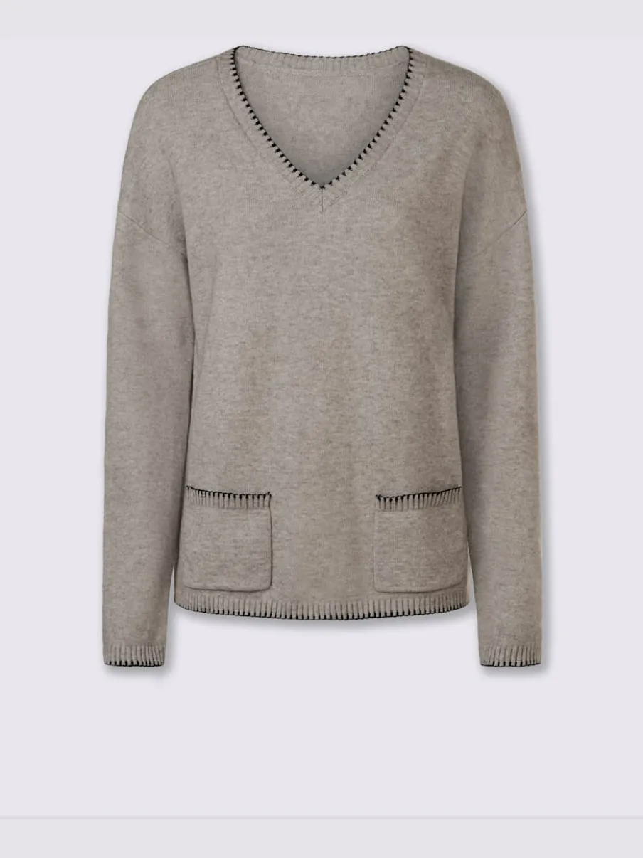 Pull en tricot doux à encolure en V et poches