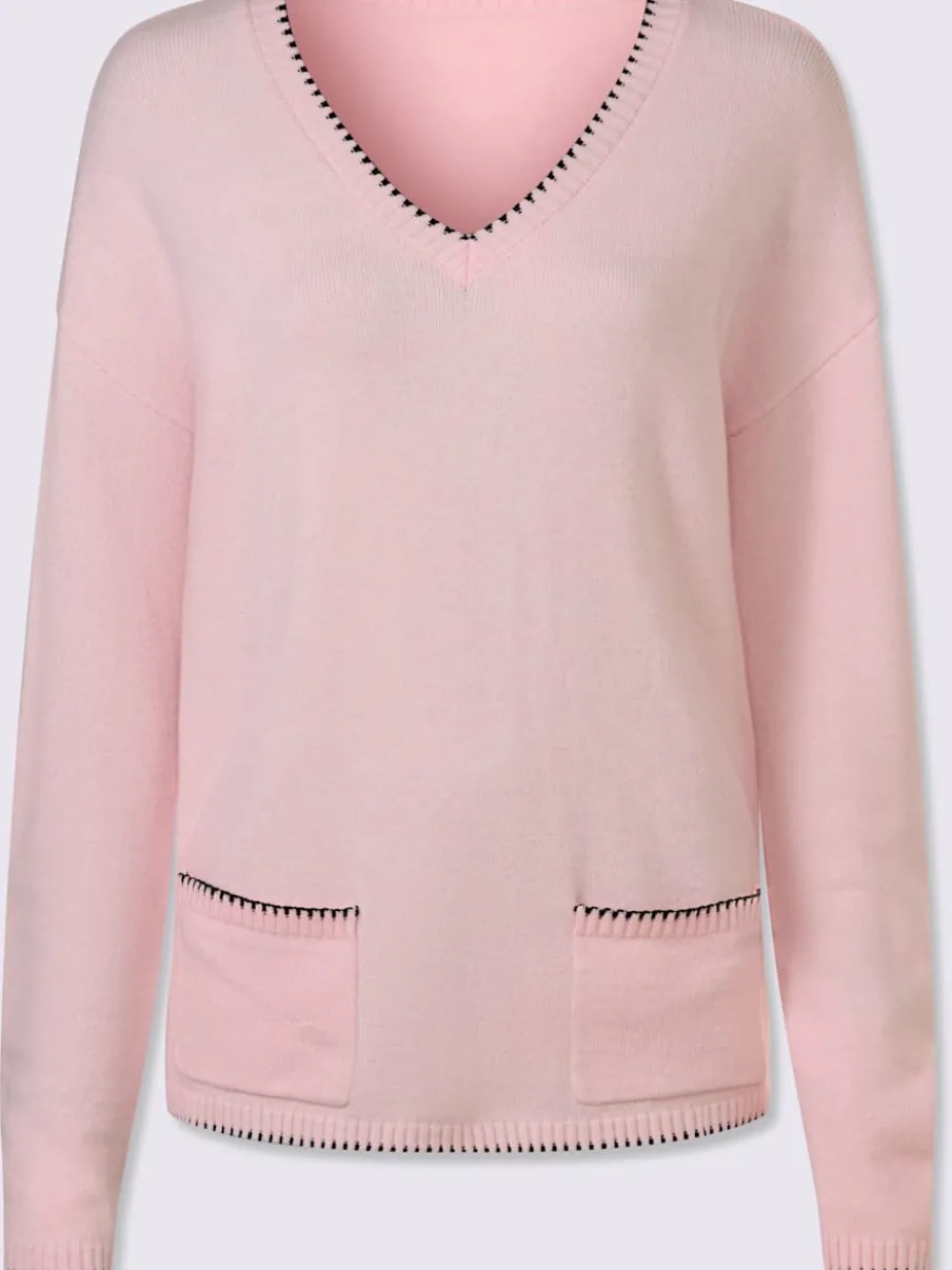 Pull en tricot doux à encolure en V et poches