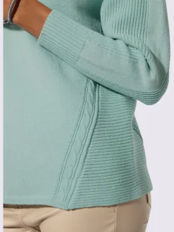 Pull en tricot fin avec col montant et manches raglan