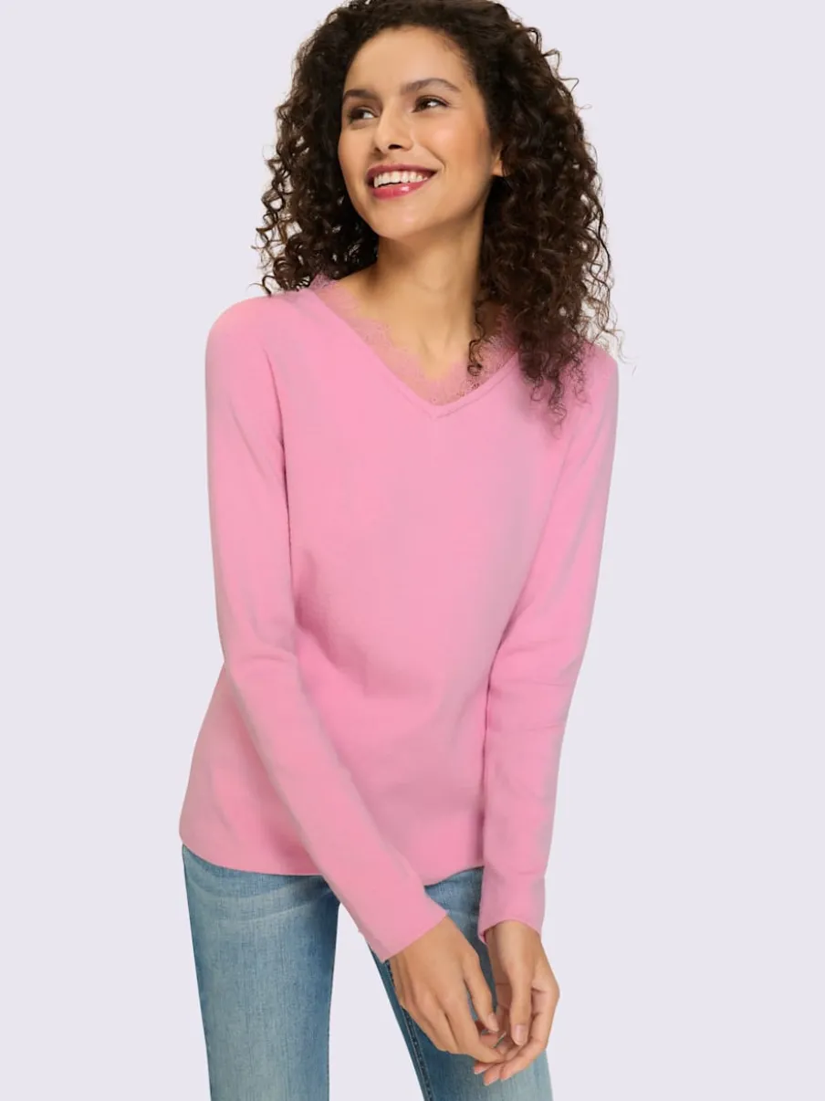 Pull en tricot fin avec dentelle au col v