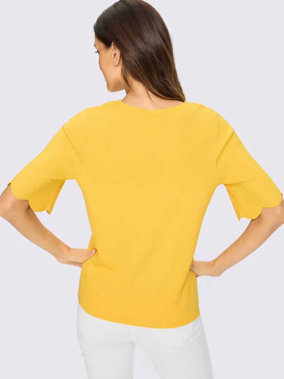 Pull en tricot fin avec encolure carrée et manches chauve-souris
