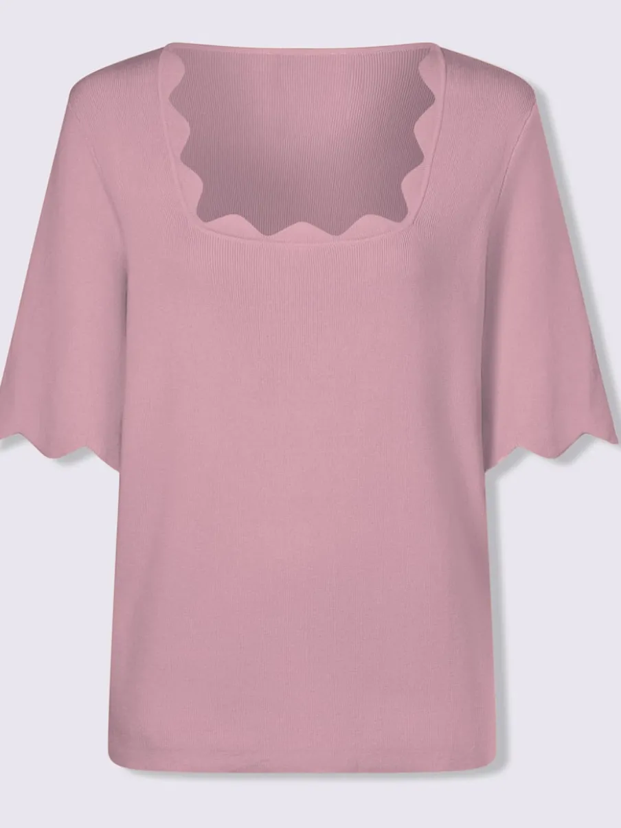 Pull en tricot fin avec encolure carrée et manches chauve-souris