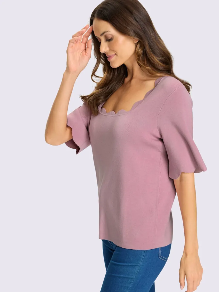 Pull en tricot fin avec encolure carrée et manches chauve-souris