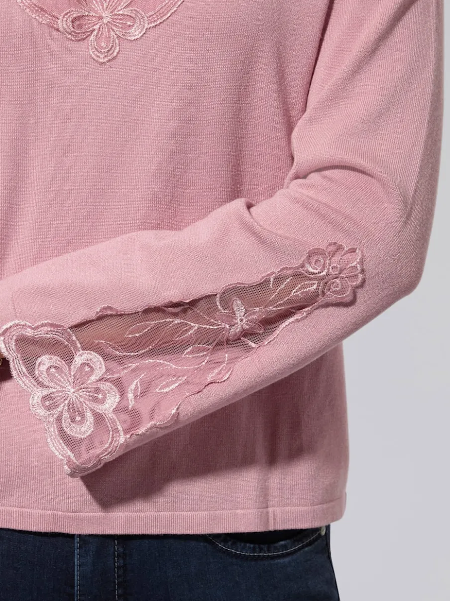 Pull en tricot fin avec encolure V et manches évasées ornées de dentelle