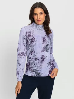 Pull en tricot fin à col montant et motif torsadé