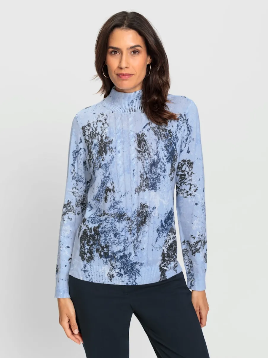 Pull en tricot fin à col montant et motif torsadé