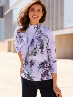 Pull en tricot fin à col montant et motif torsadé