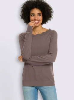 Pull en tricot fin encolure en u féminine