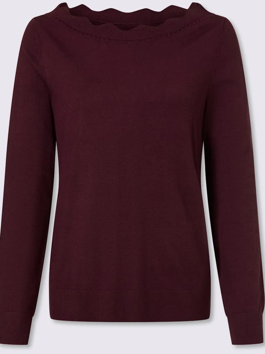 Pull en tricot fin encolure en u féminine