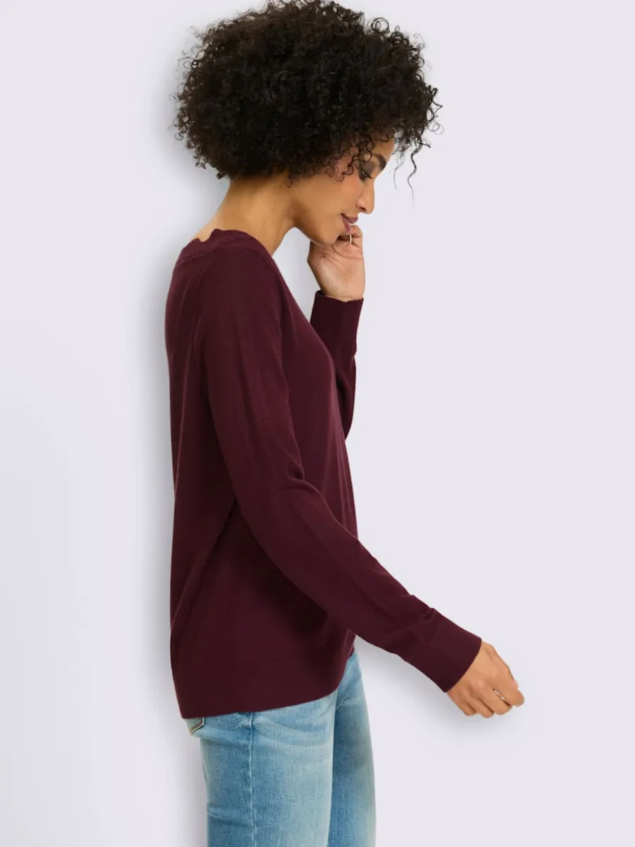Pull en tricot fin encolure en u féminine