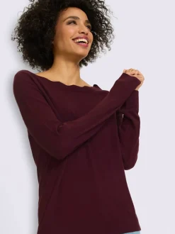 Pull en tricot fin encolure en u féminine